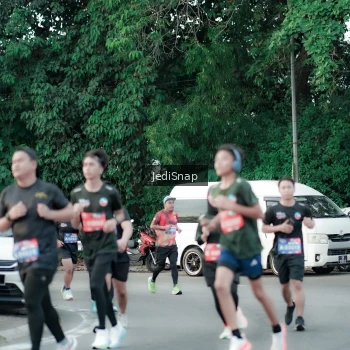 Runner Photo 3884922