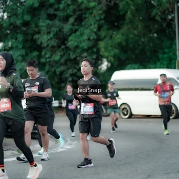 Runner Photo 3884936