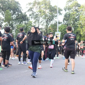 Runner Photo 3884940