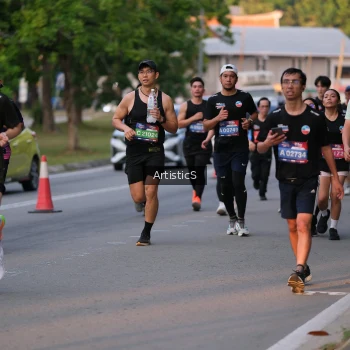 Runner Photo 3884975