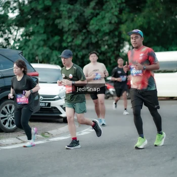 Runner Photo 3884978