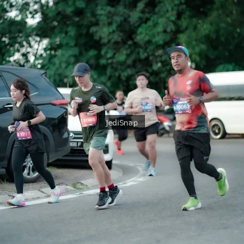 Runner Photo 3884995