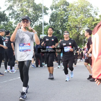 Runner Photo 3885007