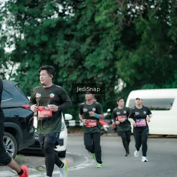 Runner Photo 3885077