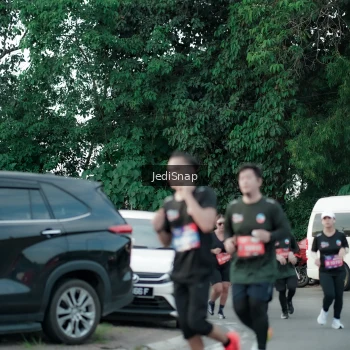 Runner Photo 3885080