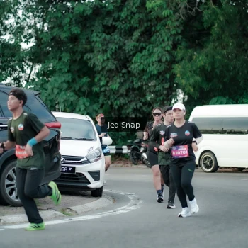 Runner Photo 3885098