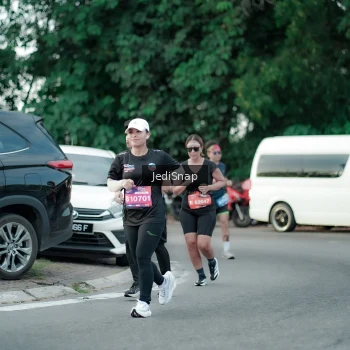Runner Photo 3885106