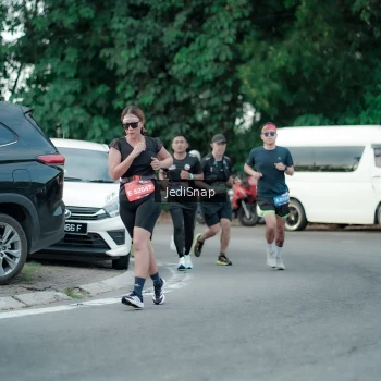 Runner Photo 3885205