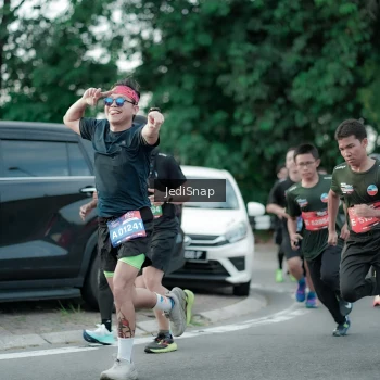 Runner Photo 3885242