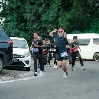 Runner Photo 3885249