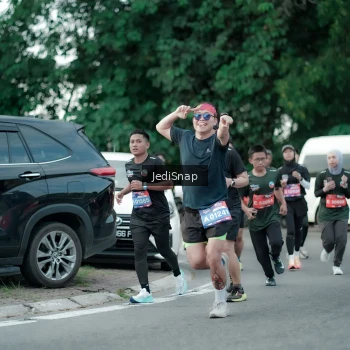 Runner Photo 3885256