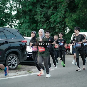 Runner Photo 3885302