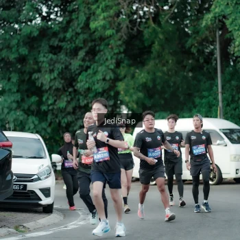 Runner Photo 3885327