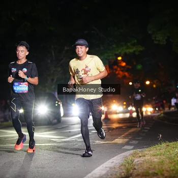 Runner Photo 3885336