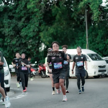 Runner Photo 3885343