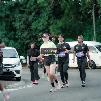 Runner Photo 3885351