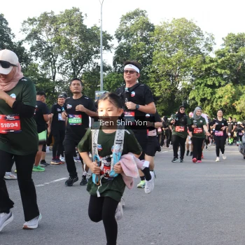 Runner Photo 3885357
