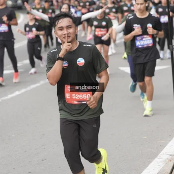 Runner Photo 3885372