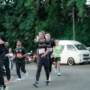 Runner Photo 3885395