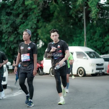 Runner Photo 3885426