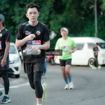 Runner Photo 3885455