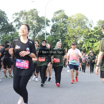 Runner Photo 3885597
