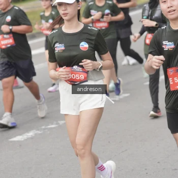 Runner Photo 3885660