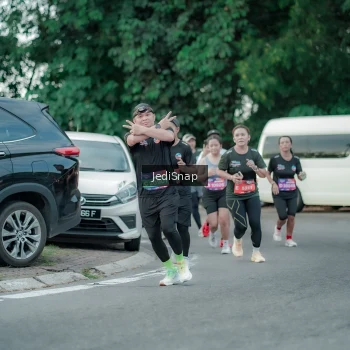 Runner Photo 3885688