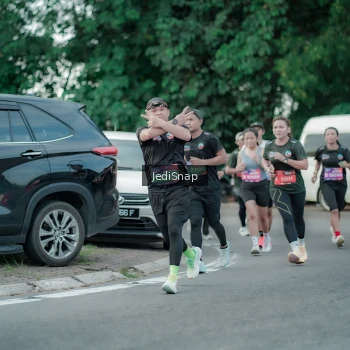 Runner Photo 3885726