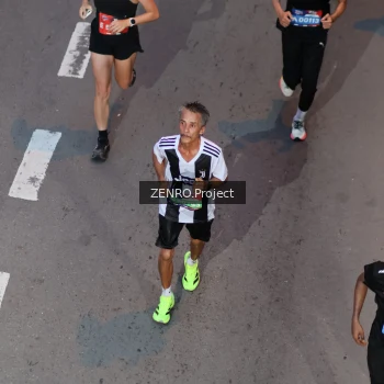 Runner Photo 3885736