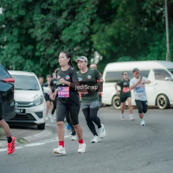Runner Photo 3885747