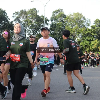 Runner Photo 3885765