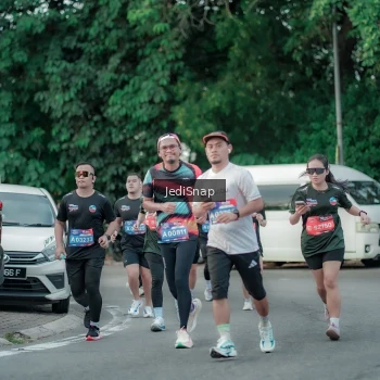 Runner Photo 3885795
