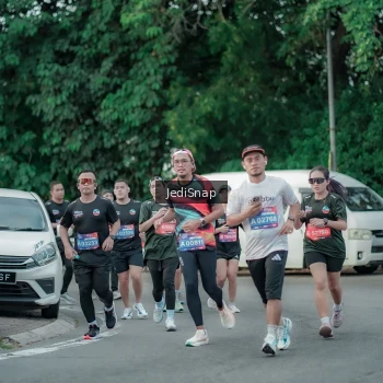 Runner Photo 3885822