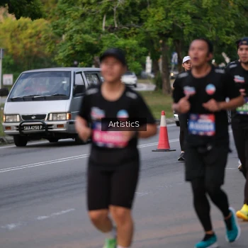 Runner Photo 3885851