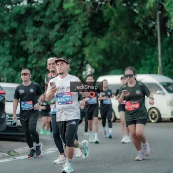 Runner Photo 3885870