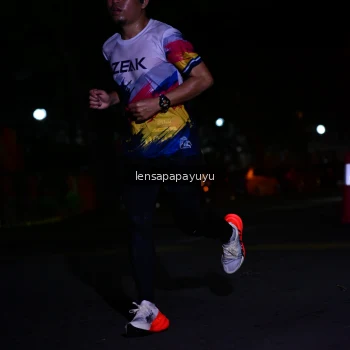Runner Photo 3885878