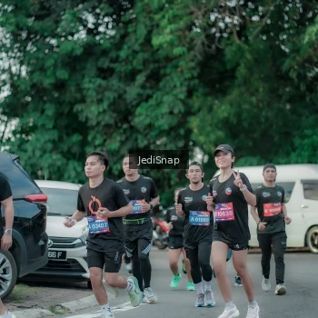 Runner Photo 3885881