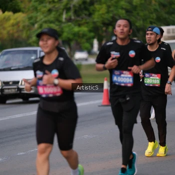 Runner Photo 3885928