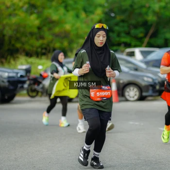 Runner Photo 3885975