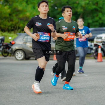 Runner Photo 3885995