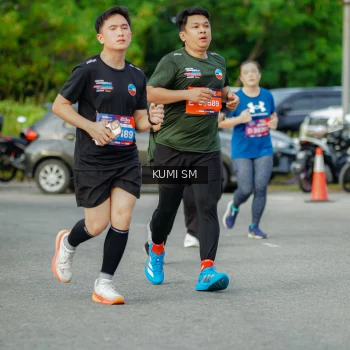 Runner Photo 3885997