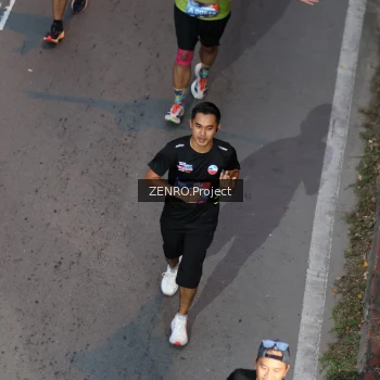 Runner Photo 3886020