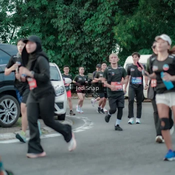 Runner Photo 3886053