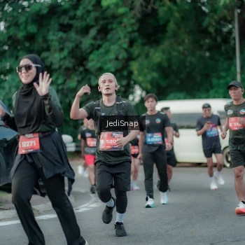 Runner Photo 3886095