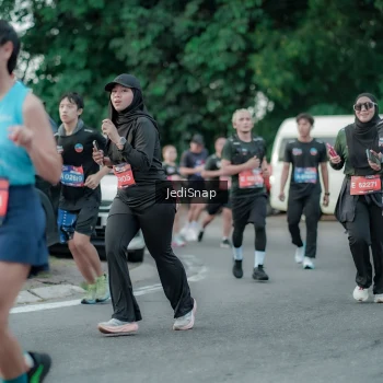 Runner Photo 3886122