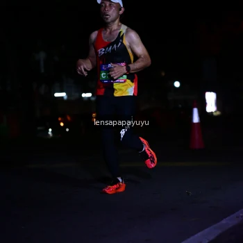 Runner Photo 3886140