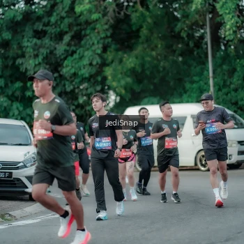 Runner Photo 3886187