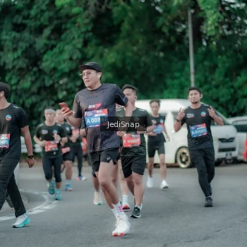 Runner Photo 3886215