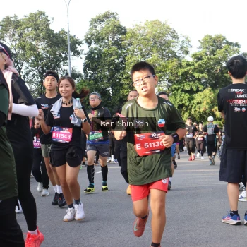Runner Photo 3886282